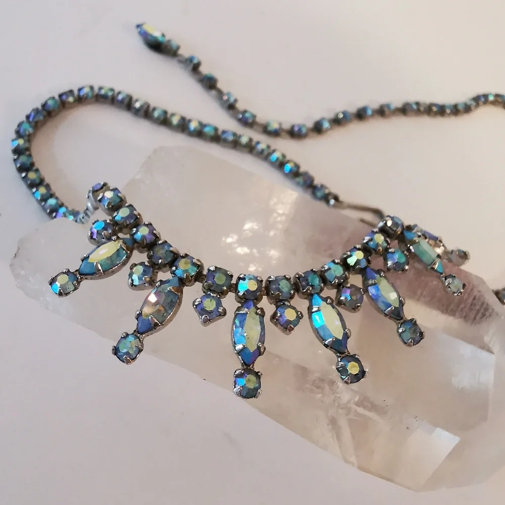 Vintage Sherman aurora borealis iridescent blue rhinestone necklace - Picture 4 of 7